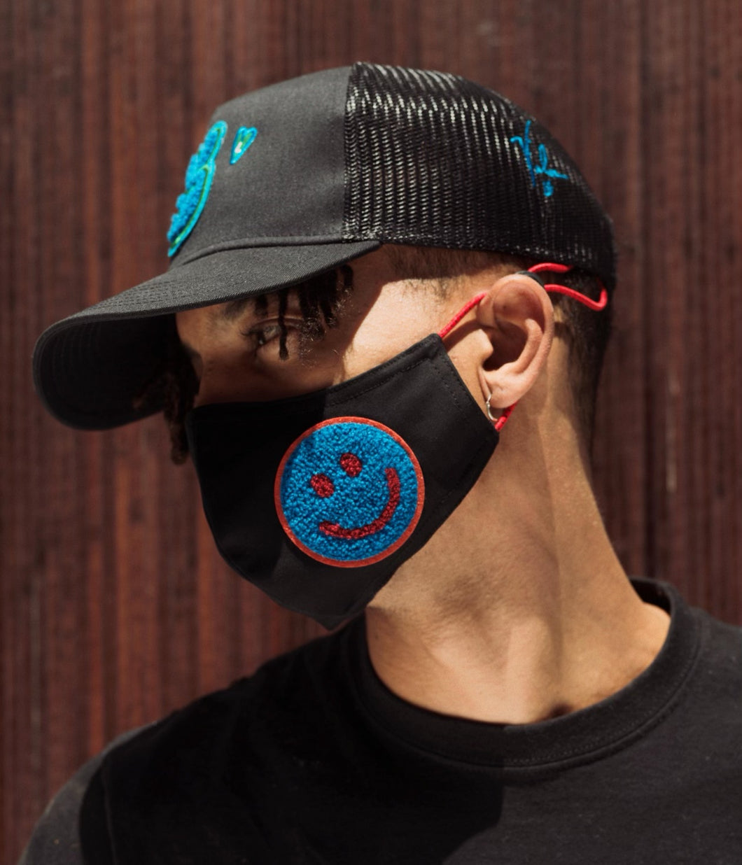 SMILEY FACE MASK